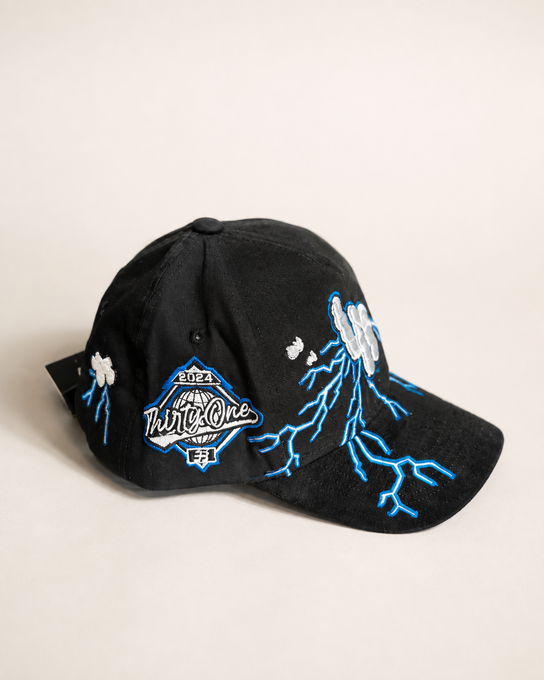 CLOUDS THUNDER 31 HATS