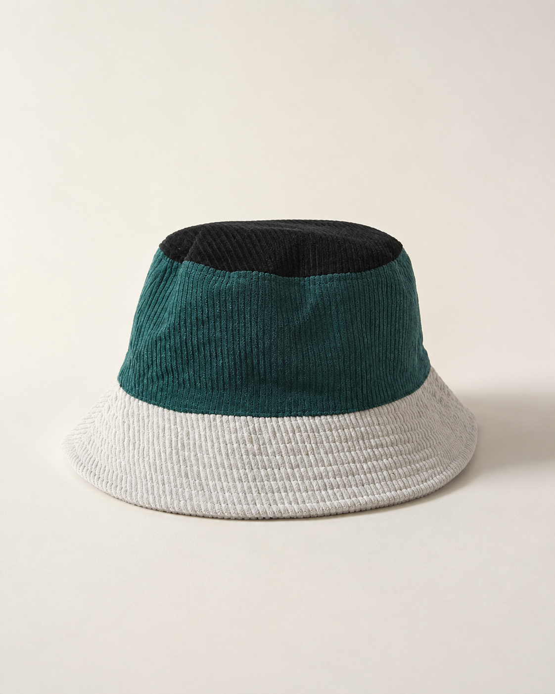 BUCKET PANA TRICOLOR